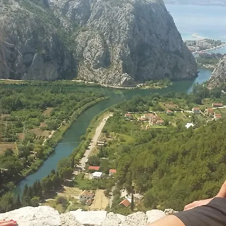 Appartement Luis Silence Šestanovac